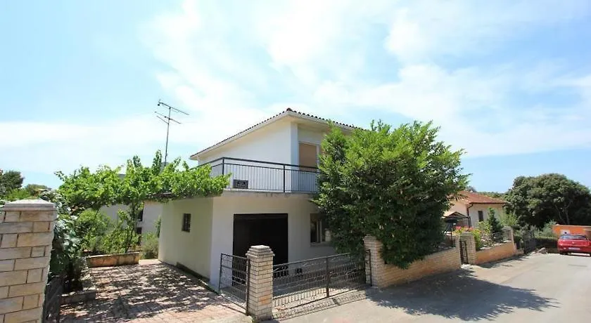 House Paulina 1214 Villa Banjole 0*,  Hırvatistan